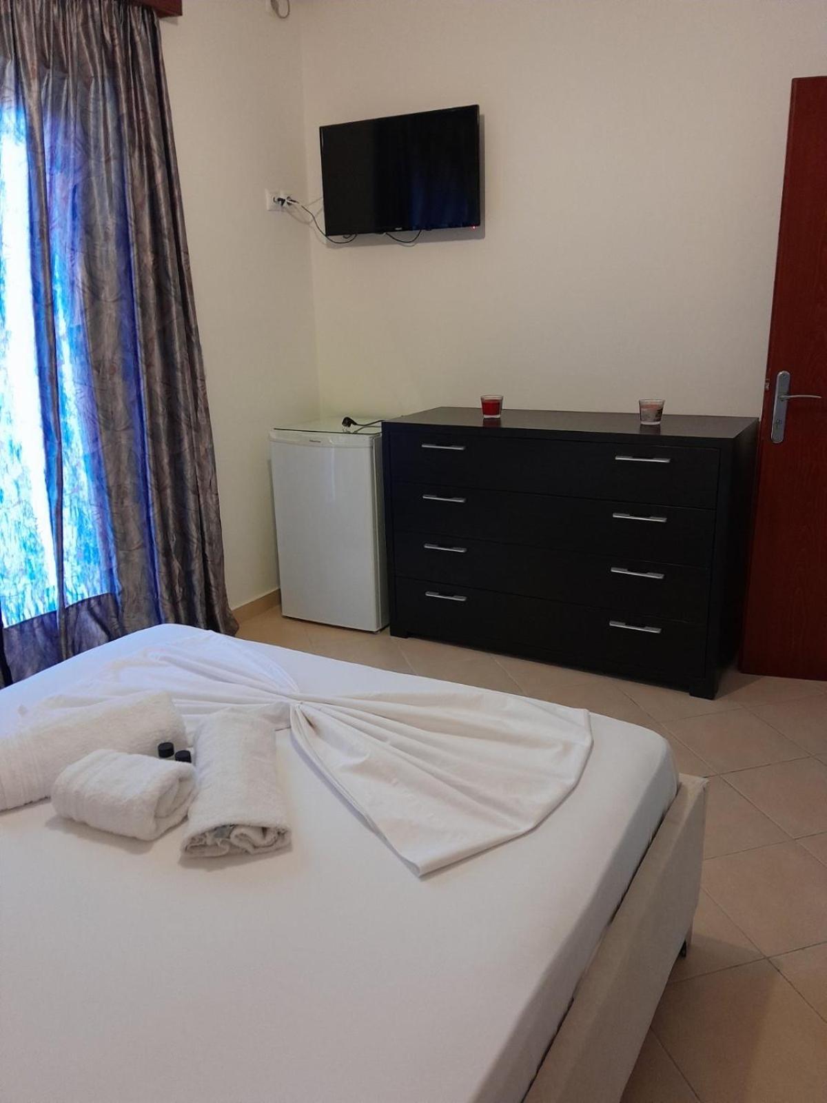 Vila Flamuri Sarandë Buitenkant foto